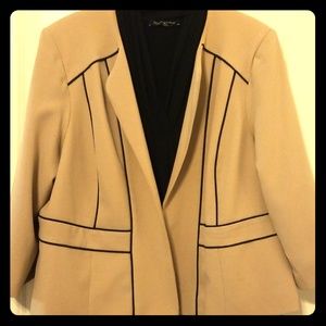 Women's Jacket Tan and Black open style perfect